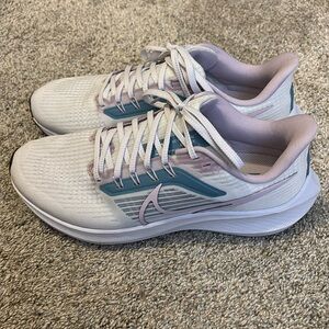Nike Air Zoom Pegasus 39, Worn once, like new